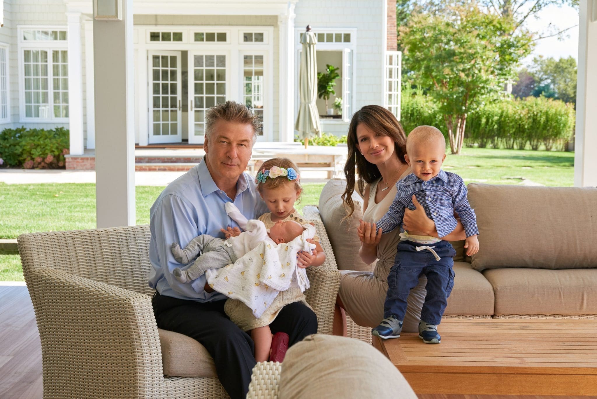 Going Inside Alec Baldwin's House A Modern East Hampton Farmhouse