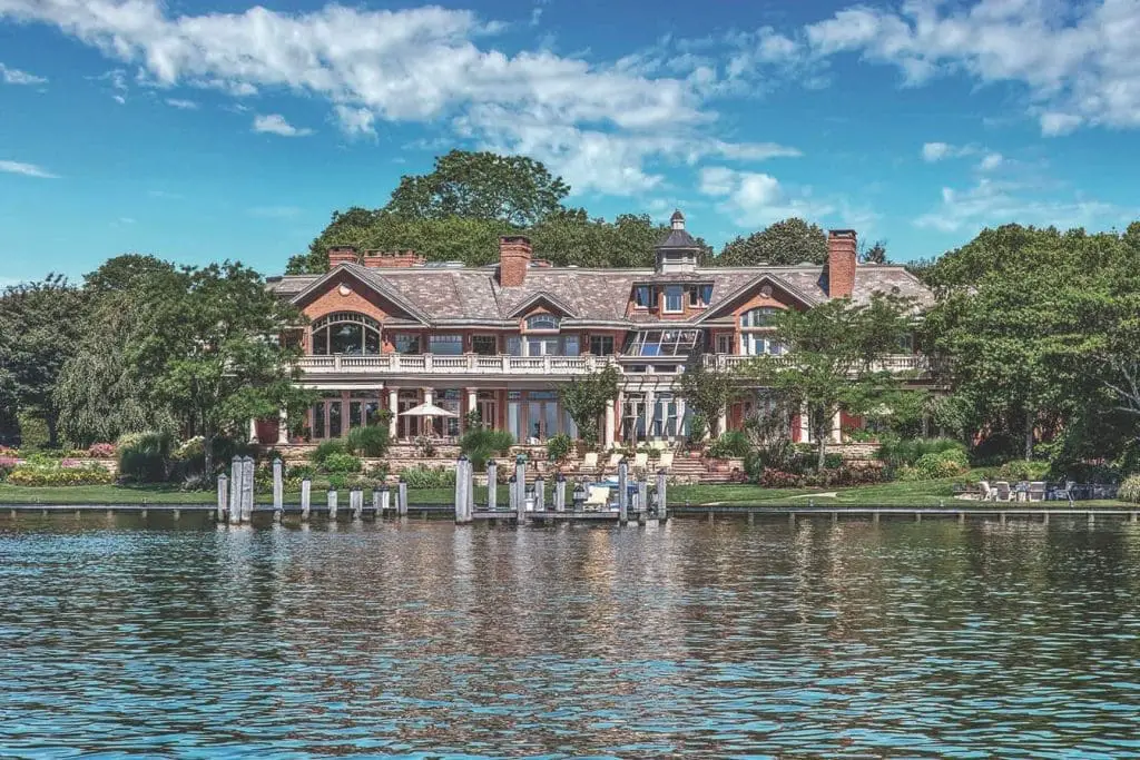 Sui Generis Luxury Estate in Brielle, New Jersey