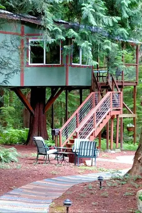 Whidbey Island Treehouse Retreat (Washington)