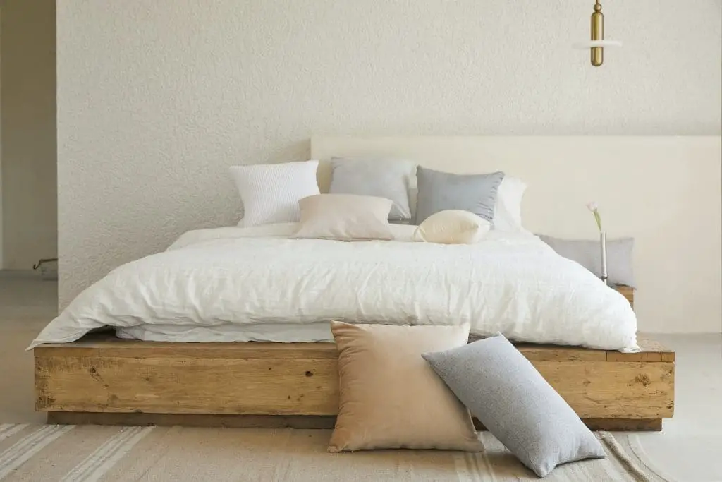 Wood Pallet Bed