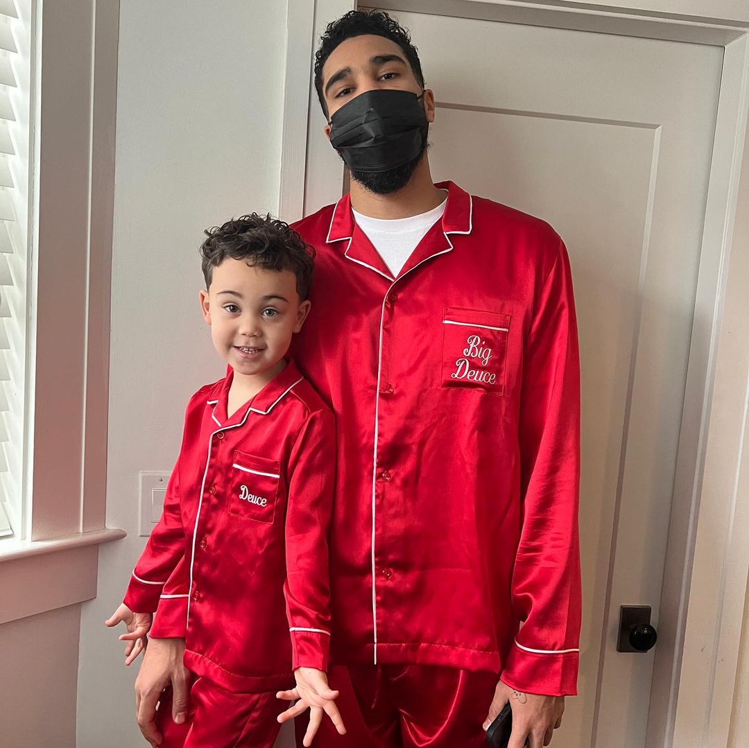 Jayson Tatum and his son, Deuce, twinning at his home in Newton, MA house (Source: Jayson Tatum’s Instagram)