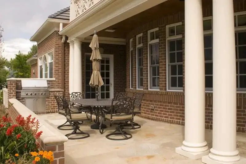 Peyton Manning’s outdoor area 