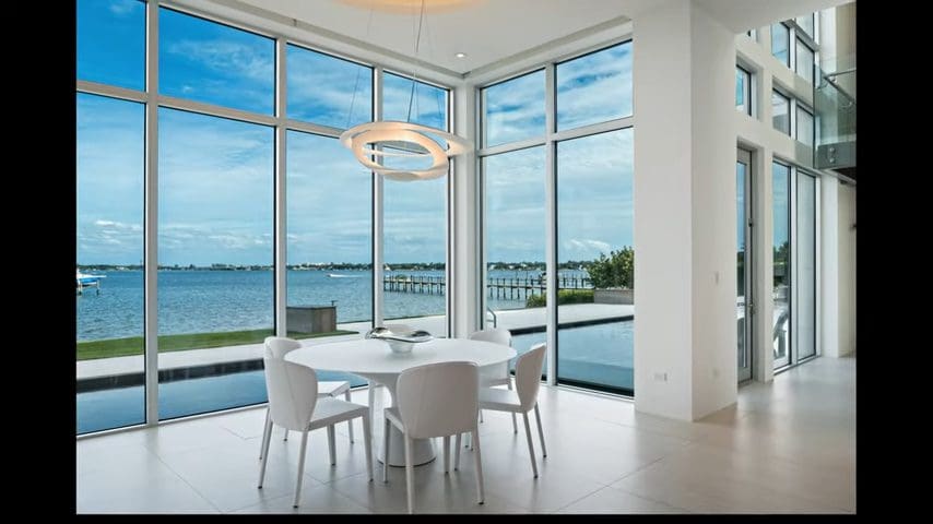 Rickie Fowler’s breakfast nook