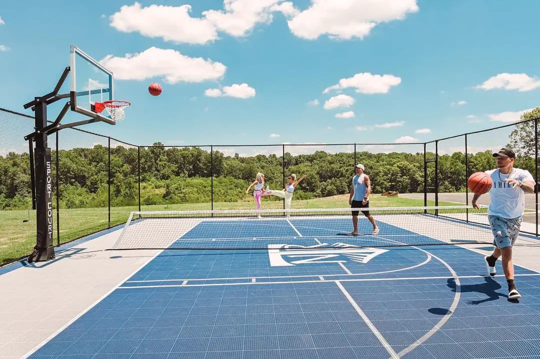 Jason Aldean’s basketball court