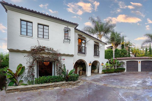 Hilary Swank’s Pacific Palisades house