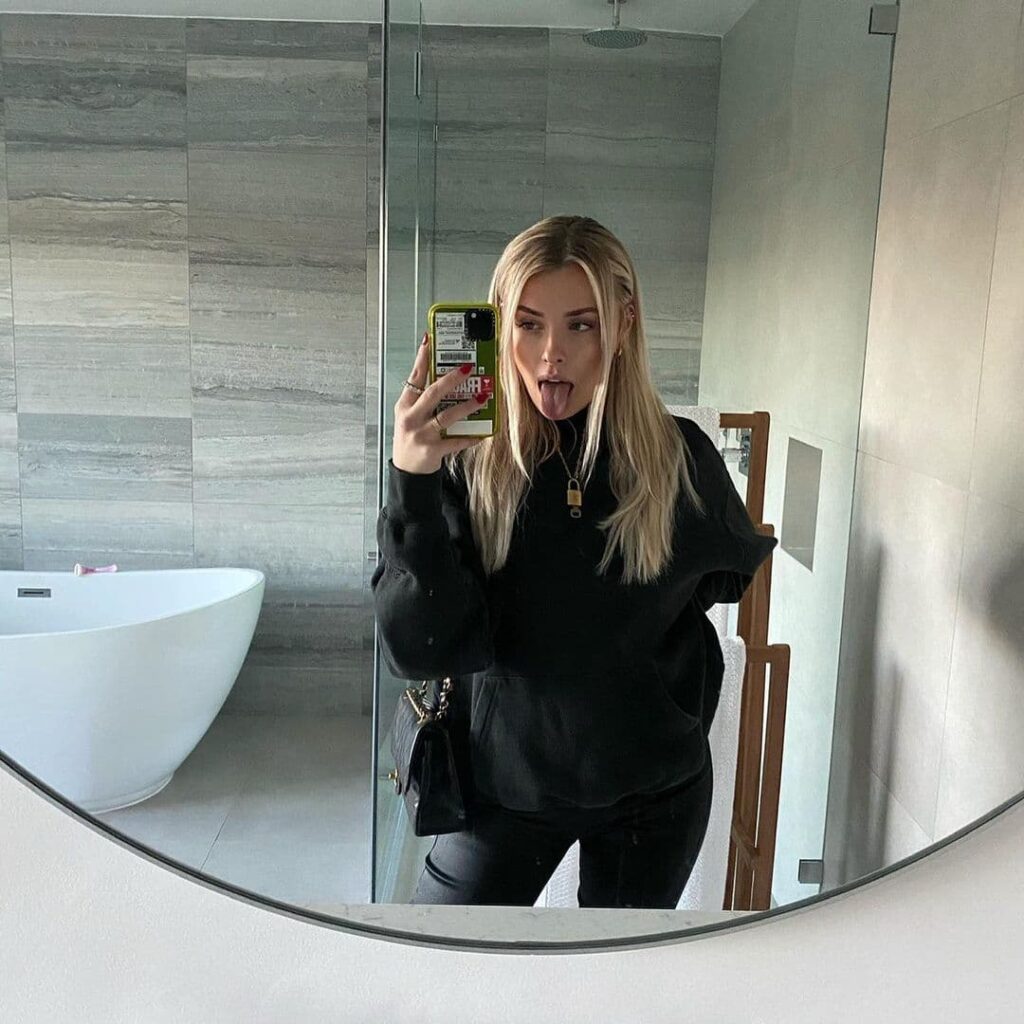 Corinna Kopf’s bathroom