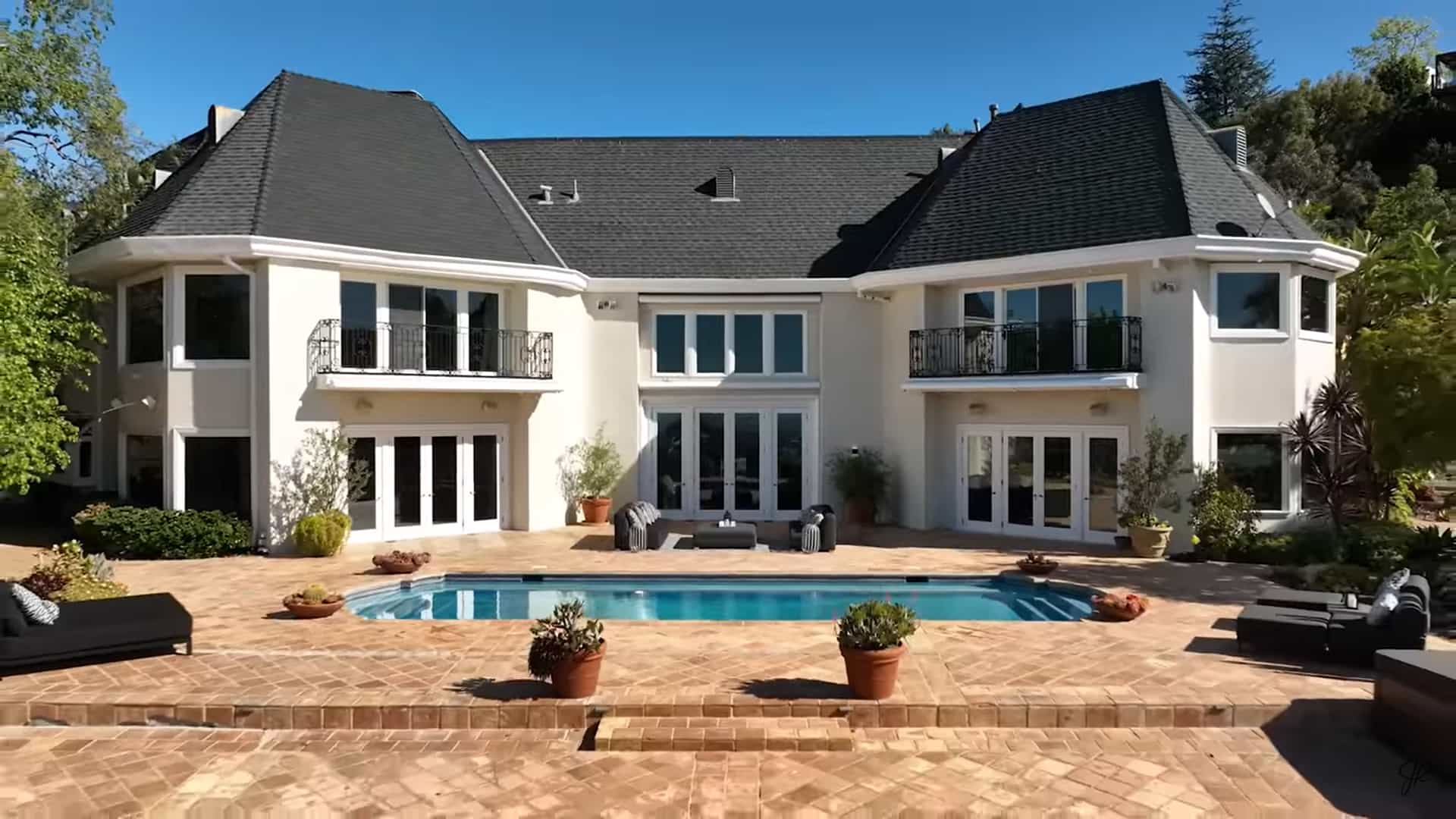 Heather Dubrow’s house before renovation