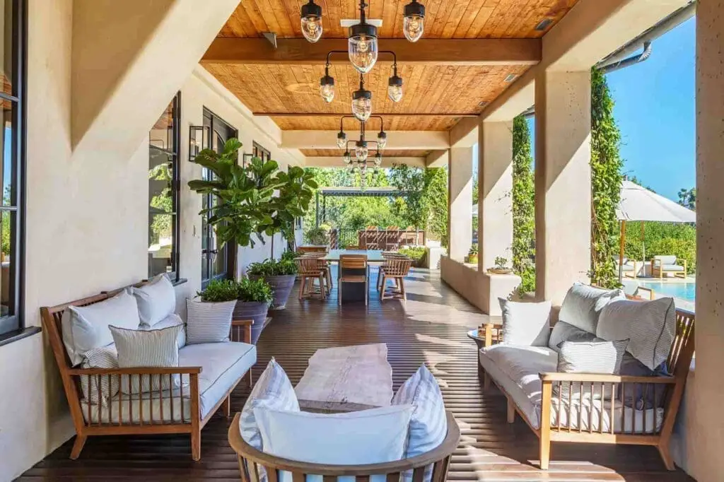 Justin Timberlake’s outdoor living room