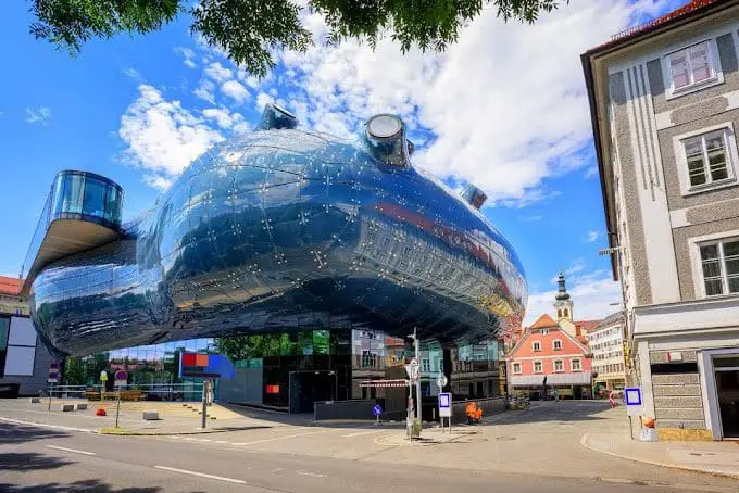 The Strange Building Kunsthaus Graz In Austria