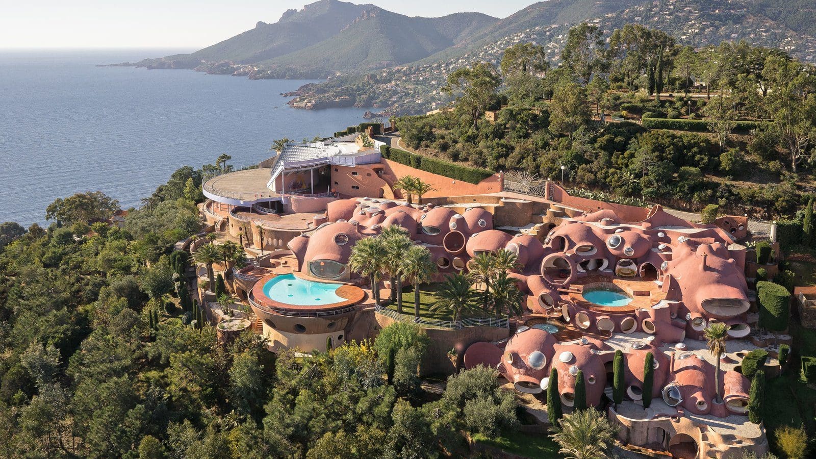 Palais Bulles in France