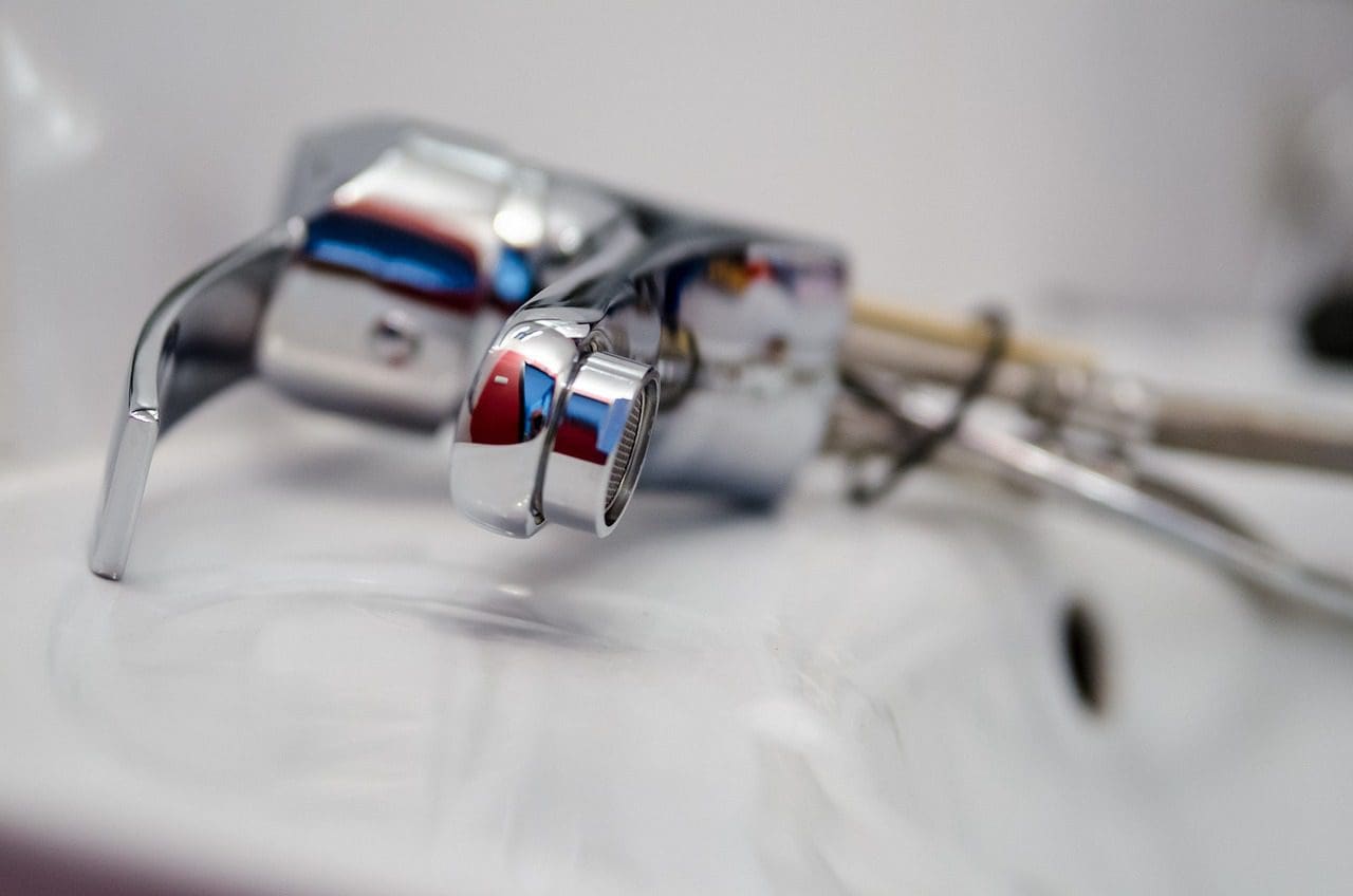 How to Unclog Galvanized Pipes in Older Homes