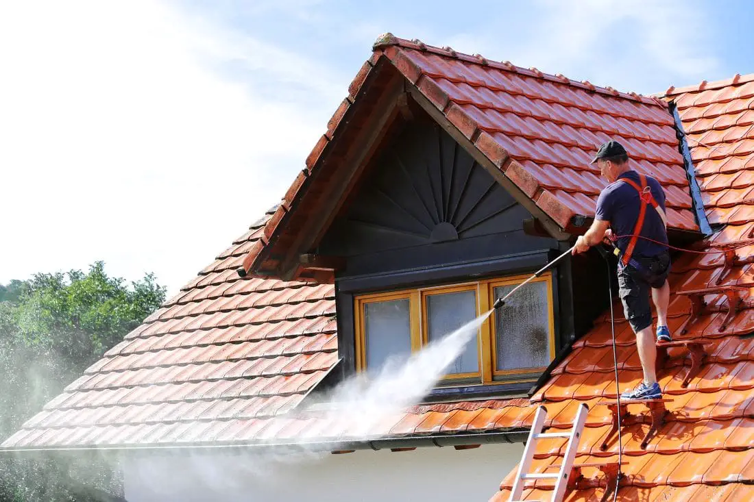 Roof Pressure Washing