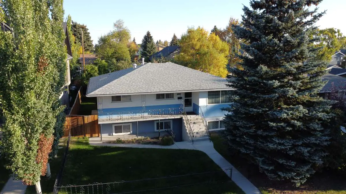 House With A Front Garden