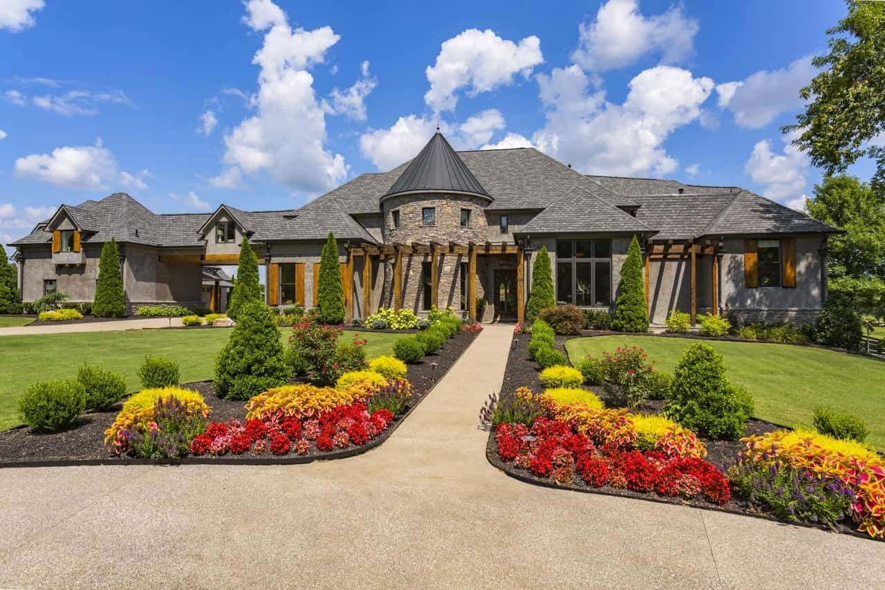 Jason Aldean’s former Tennessee house