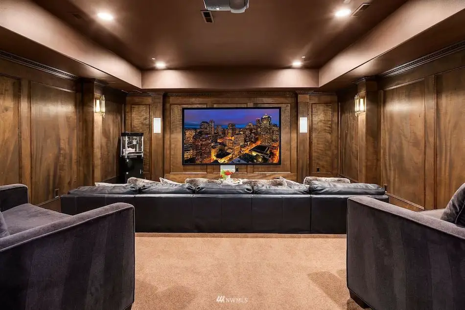 Russell Wilson’s cinema room